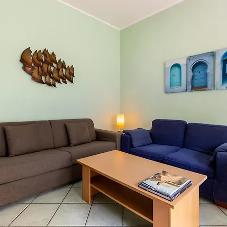 Apartment Hostdomus - Submarine *